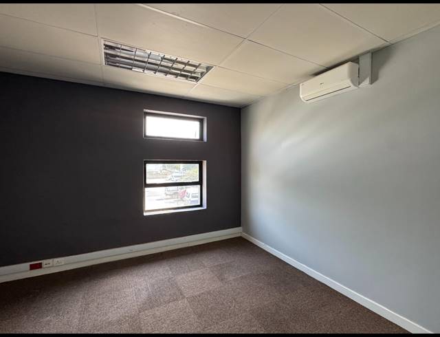 470M² OFFICE TO LET IN WORCESTER CENTRAL